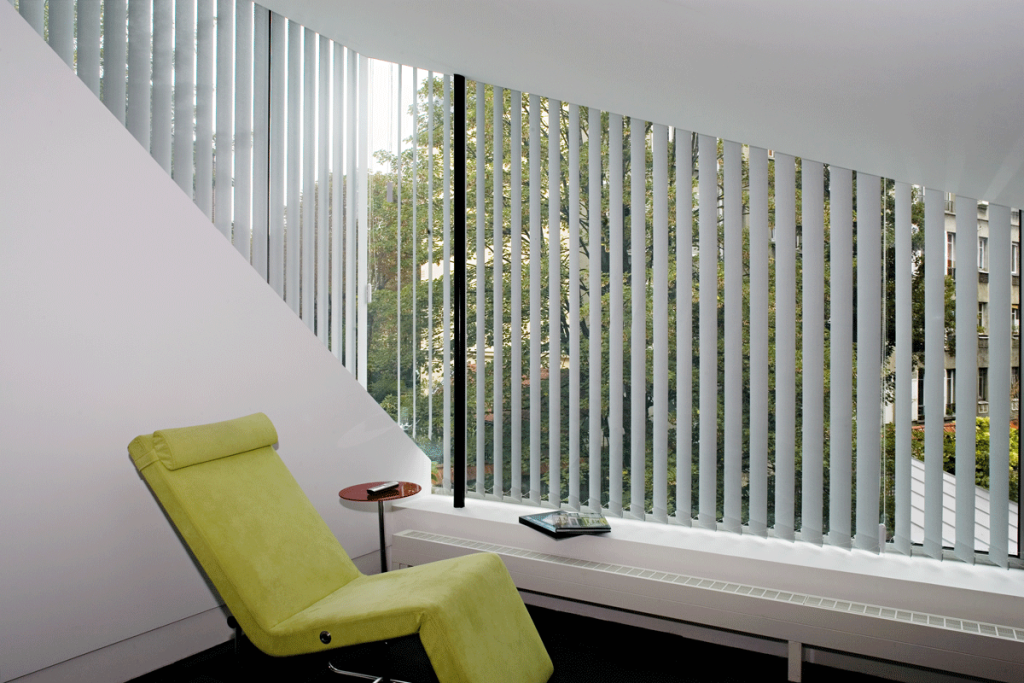 store_à_bande_verticale